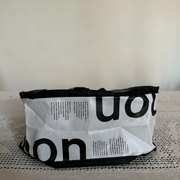 Lululemon black & white small reusable tote bag - Picture 6 of 6
